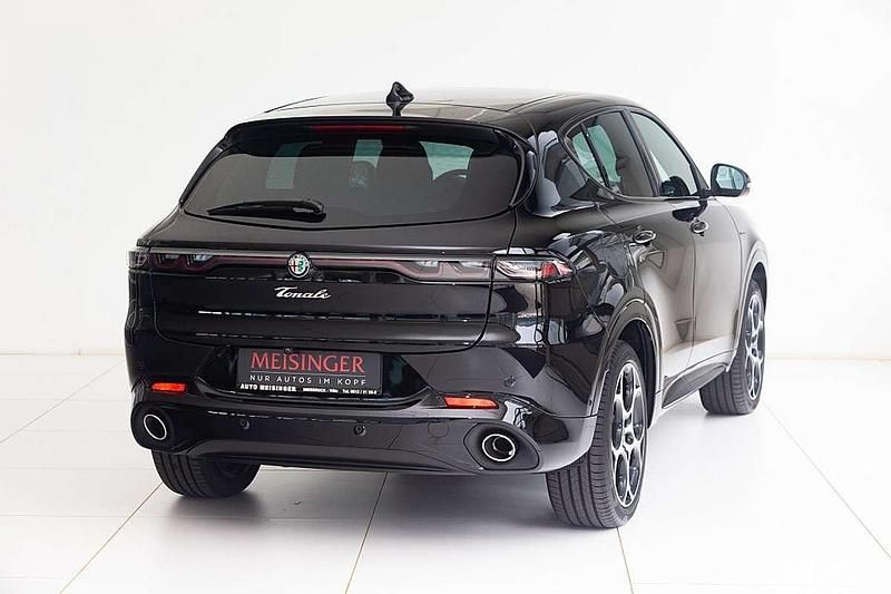 Neu Alfa Romeo Tonale Veloce 180 PS (132 kW) 2025 Schwarz SUV