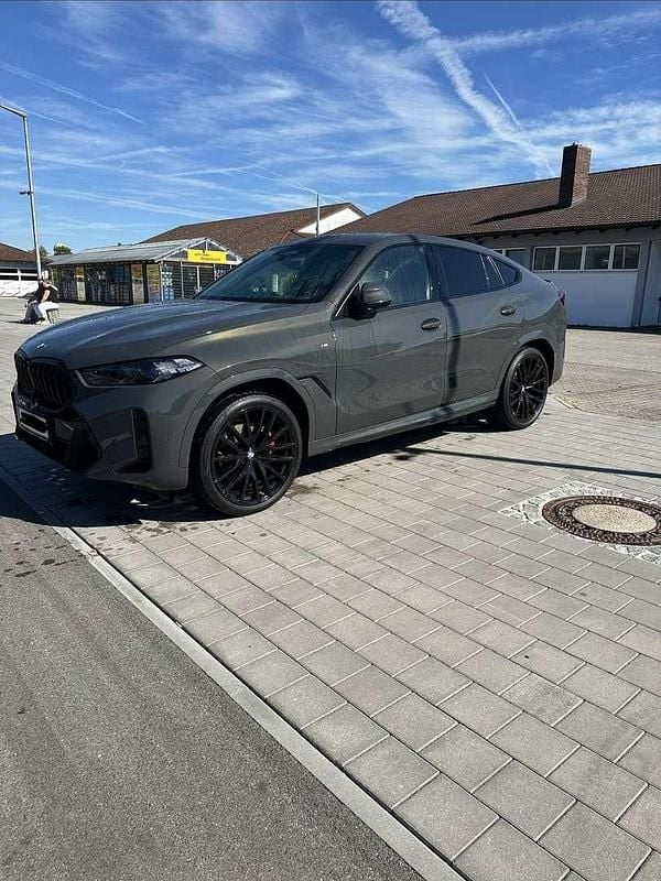 Gebraucht BMW X6 M Sport 352 PS (258 kW) 2024 Grau SUV