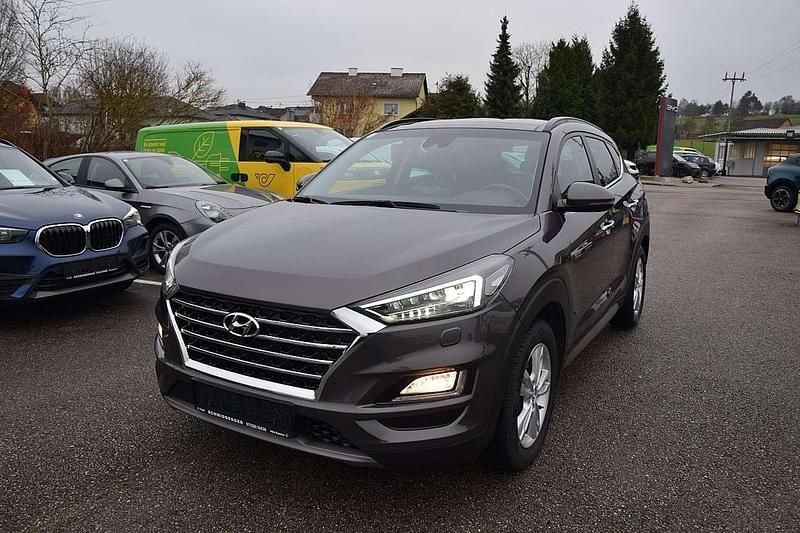 Grau Gebraucht 2019 Hyundai Tucson SUV | € 21.990 (Fairer Preis) - Bild 1/4