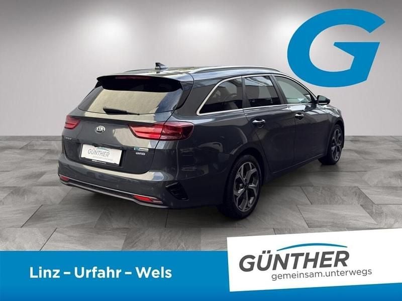 Gebraucht Kia Ceed Sportswagon Gold 160 PS (117 kW) 2021 Grau Kombi