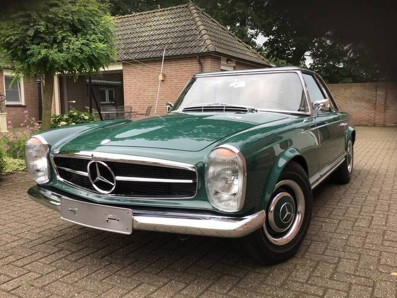 Gebraucht Mercedes 230 150 PS (110 kW) 1967 Grün Cabrio