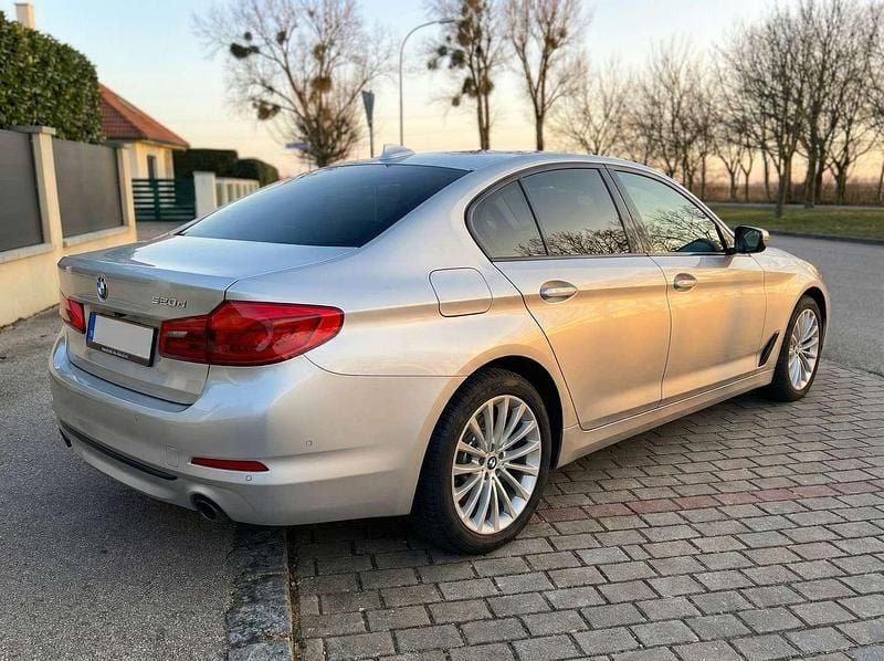 Gebraucht BMW 520 Sport Line 190 PS (139 kW) 2017 Silber Limousine