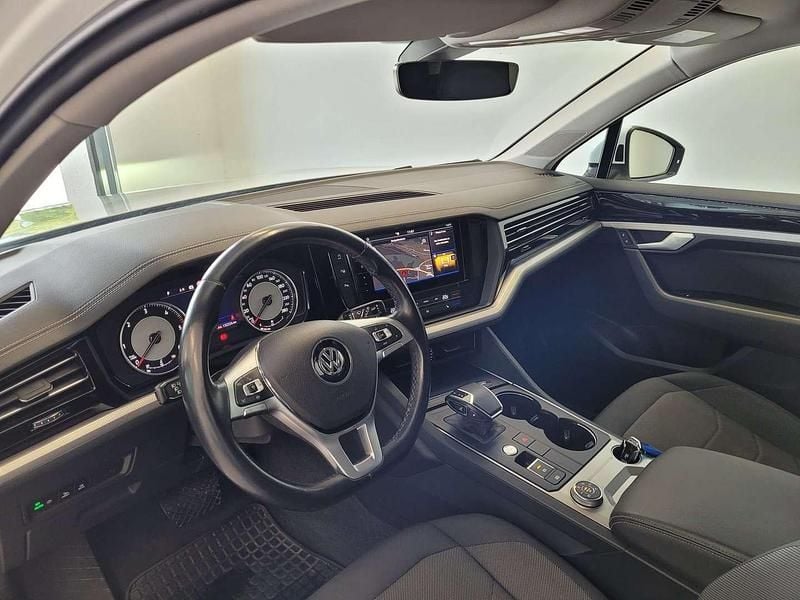 Gebraucht VW Touareg 231 PS (169 kW) 2020 Weiss  normal SUV