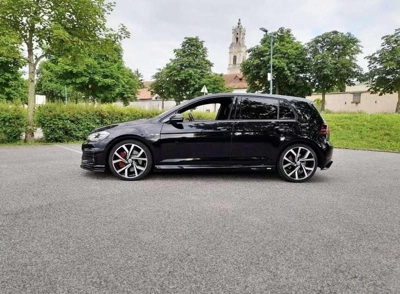 Gebraucht VW Golf VII GTI 245 PS (180 kW) 2019 Limousine