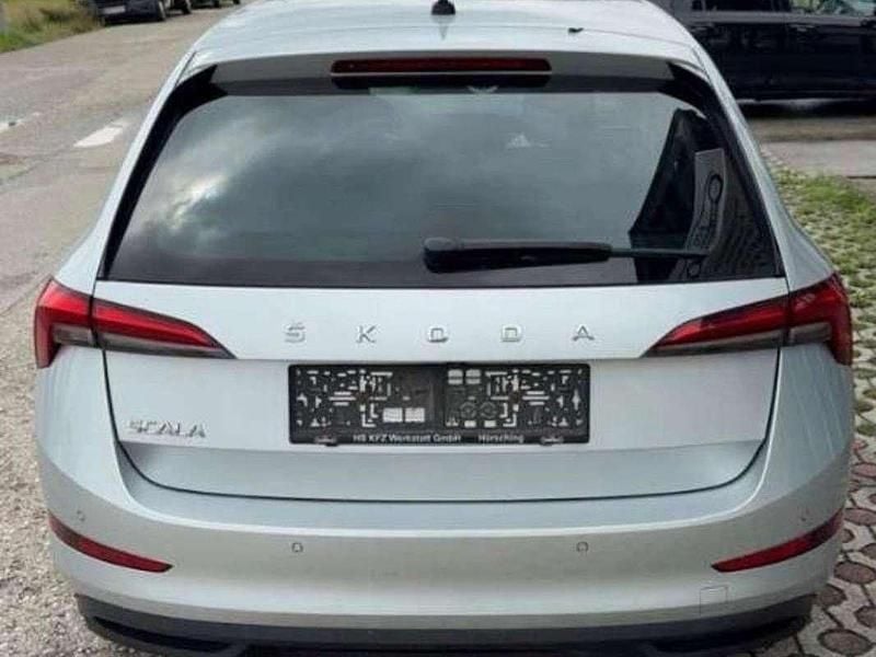 Gebraucht Skoda Scala Ambition 116 PS (85 kW) 2020 Silber Kleinwagen