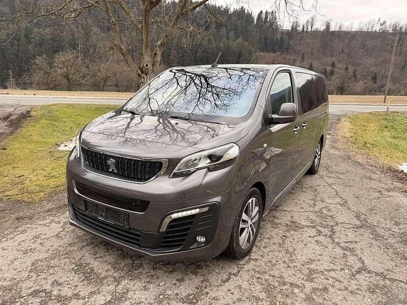 Gebraucht Peugeot Traveller Business-Line 100 kW (136 PS) 2021 Van / Kleinbus