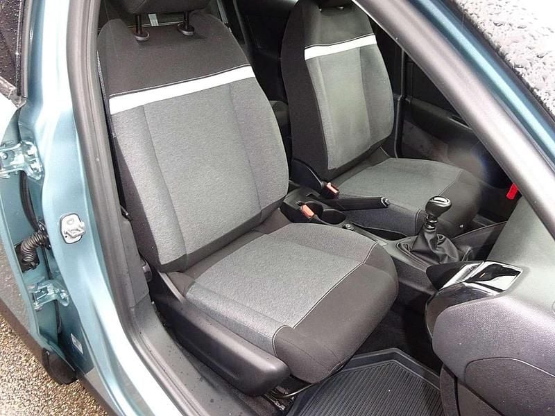 Gebraucht Citroën C4 Live 99 PS (72 kW) 2021 Blau Limousine