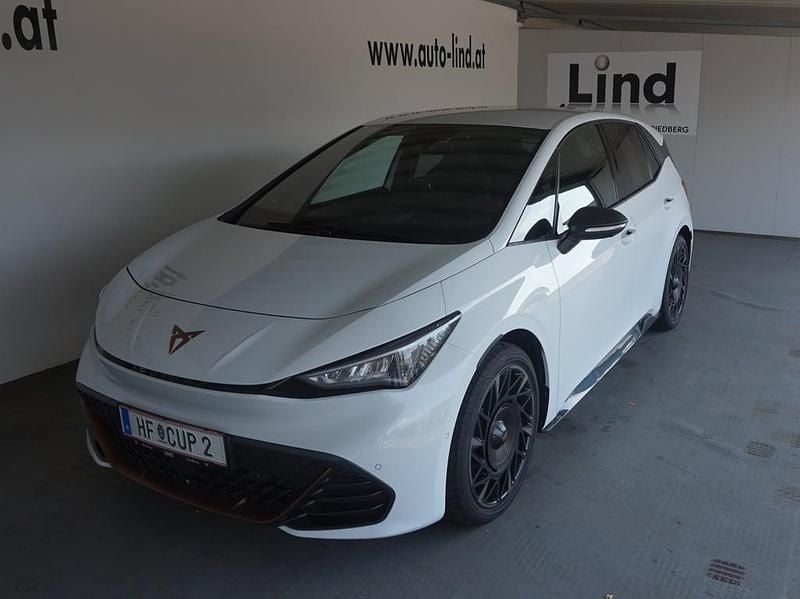 Gebraucht Cupra Born VZ 239 kW (326 PS) 2024 Weiss  metallic Kleinwagen