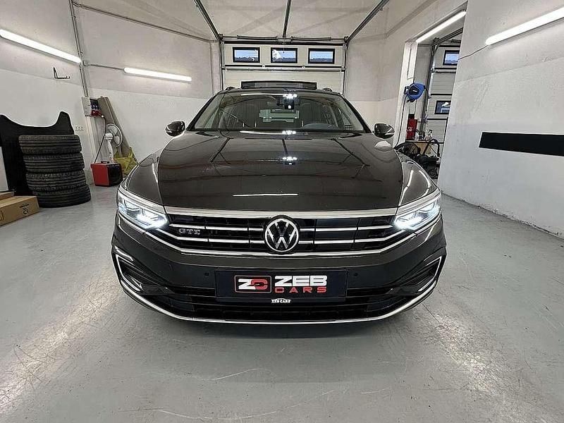Gebraucht VW Passat GTE 218 PS (160 kW) 2022 Grau Kombi