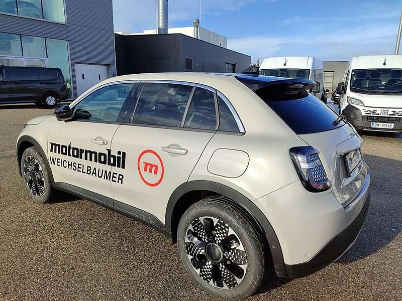 Gebraucht Fiat 600 La Prima 109 PS (80 kW) 2026 SUV