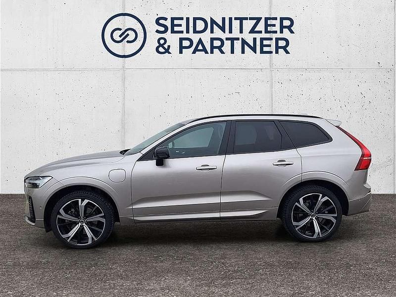 Gebraucht Volvo XC60 Plus 253 PS (186 kW) 2022 Beige SUV
