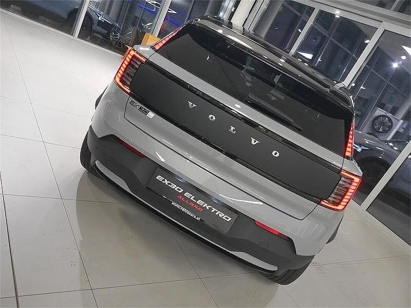 Neu Volvo EX30 314 kW (428 PS) 2025 Grau SUV
