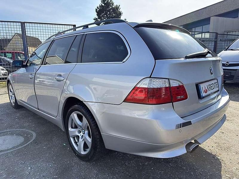 Gebraucht BMW 520 Advantage 177 PS (130 kW) 2008 Silber Kombi