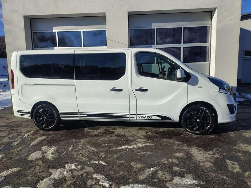 Gebraucht Opel Vivaro 125 PS (91 kW) 2018 Weiß Van / Kleinbus
