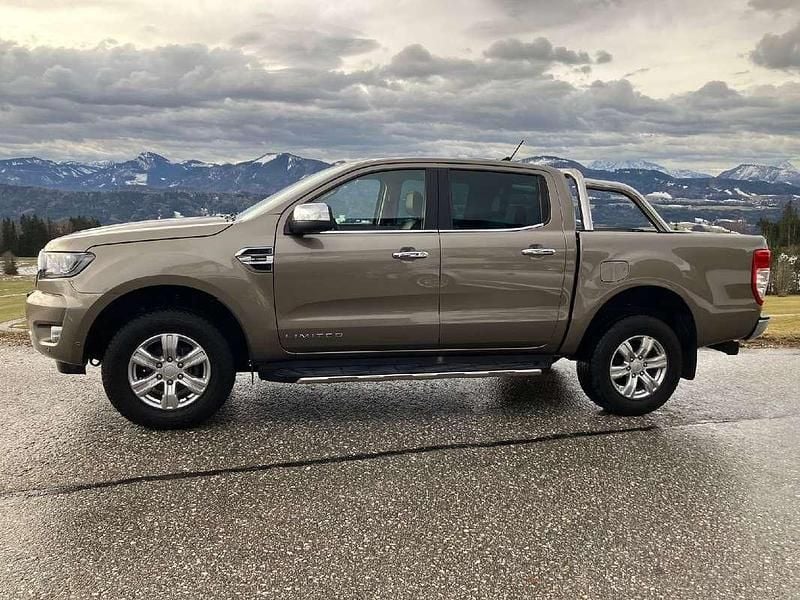 Gebraucht Ford Ranger Limited 212 PS (155 kW) 2021 Grau Abholung