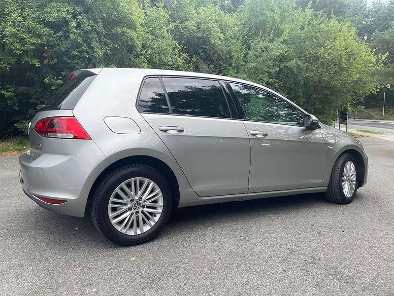 Gebraucht VW Golf VII Highline 105 PS (77 kW) 2013 Silber Limousine