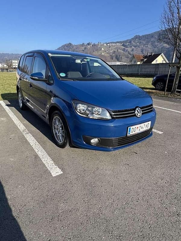 Gebraucht VW Touran Comfortline 105 PS (77 kW) 2012 Van / Kleinbus
