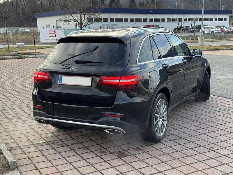 Gebraucht Mercedes GLC250 211 PS (155 kW) 2018 Schwarz SUV