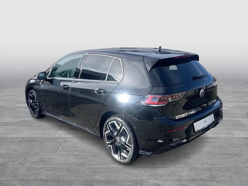 Neu VW Golf VIII Sport 115 PS (84 kW) 2026 Schwarz  metallic