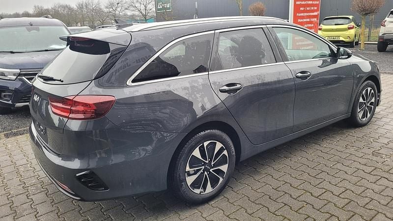 Neu Kia Ceed Sportswagon 140 PS (102 kW) 2025 Kombi