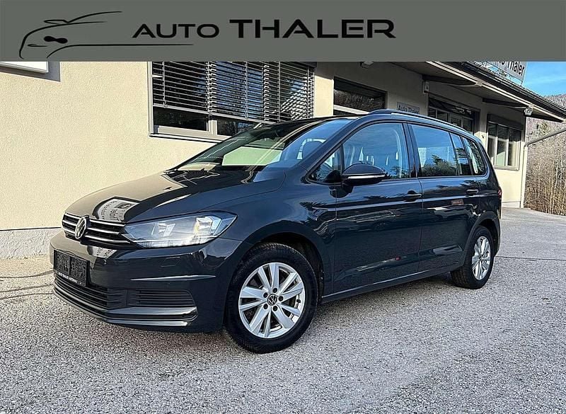 Grau Gebraucht 2022 VW Touran Comfortline Van / Kleinbus | € 18.900 (Guter Preis) - Bild 1/4