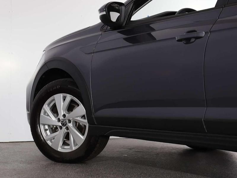 Gebraucht VW Taigo 95 PS (69 kW) 2024 Grau SUV