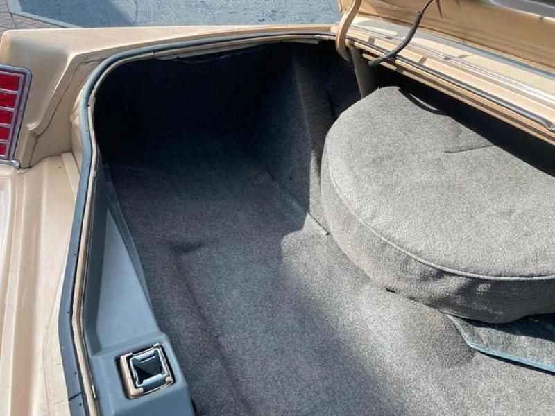 Gebraucht Lincoln Continental 230 PS (169 kW) 1979 Gold Coupé