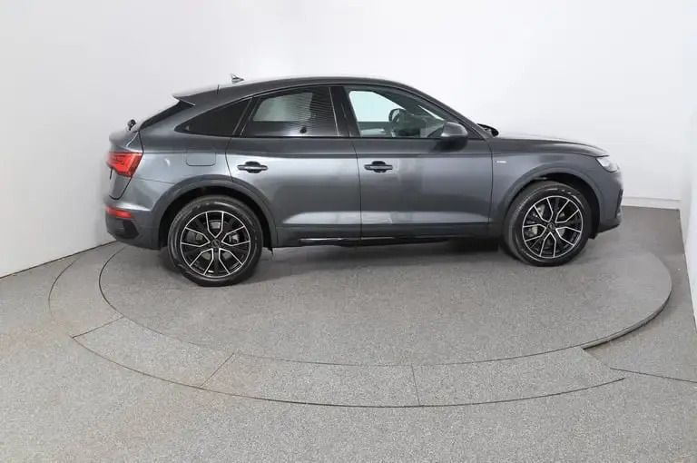 Gebraucht Audi Q5 Sportback Admired 265 PS (194 kW) 2025 Mittelgrau  metallicperleffekt SUV