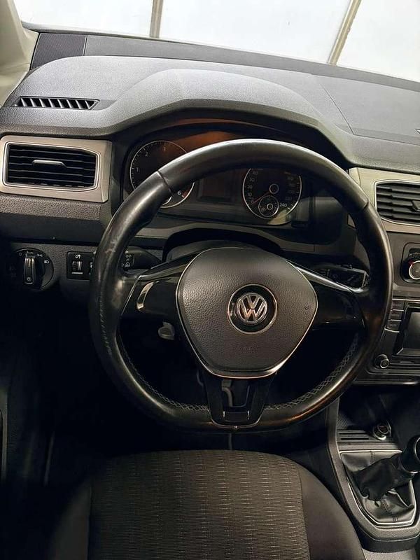 Gebraucht VW Caddy Trendline 102 PS (75 kW) 2015 Van / Kleinbus