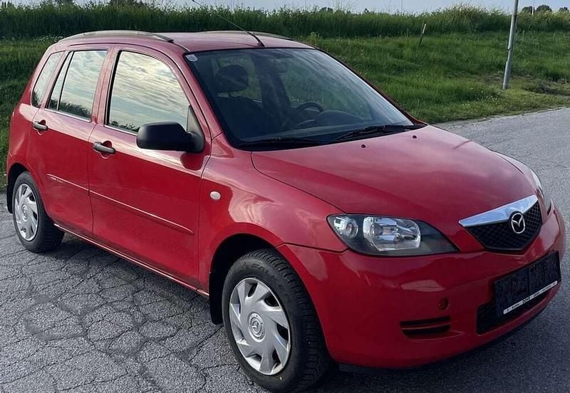 Gebraucht Mazda 2 75 PS (55 kW) 2003 Rot Kleinwagen