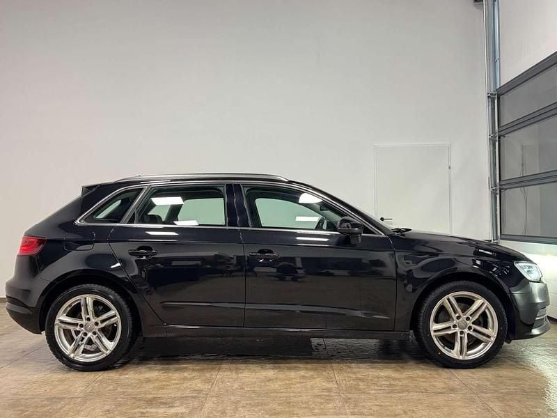 Gebraucht Audi A3 Ambiente 105 PS (77 kW) 2014 Schwarz Limousine