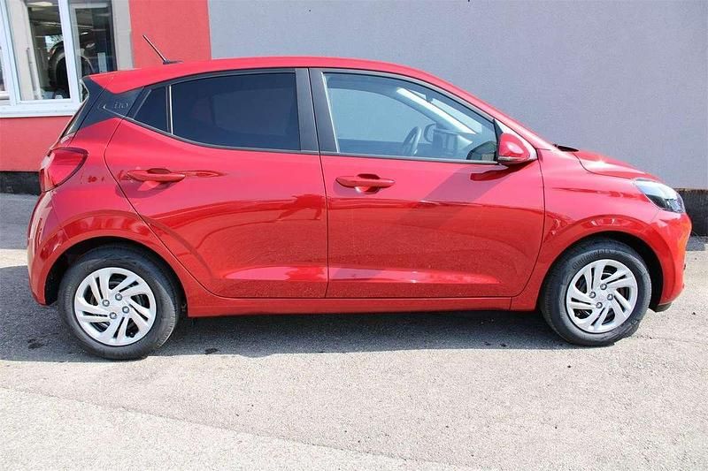 Gebraucht Hyundai i10 GO! 63 PS (46 kW) 2025 Rot Kleinwagen