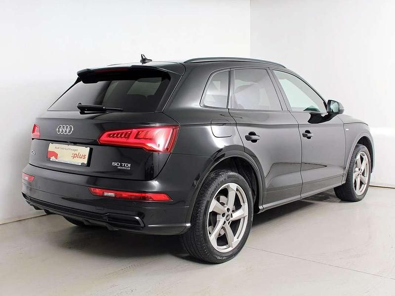 Gebraucht Audi Q5 Comfort 286 PS (210 kW) 2020 Schwarz  metallicperleffektno SUV