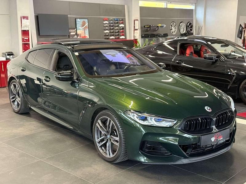 Grün Gebraucht 2022 BMW M850 M Sport Coupé | € 89.990 - Bild 1/4