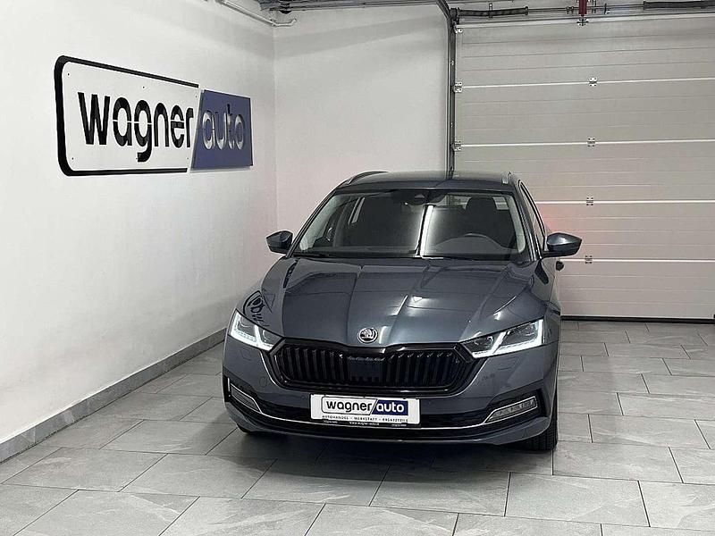 Grau Gebraucht 2021 Skoda Octavia Style Kombi | € 18.900 (Fairer Preis) - Bild 1/4