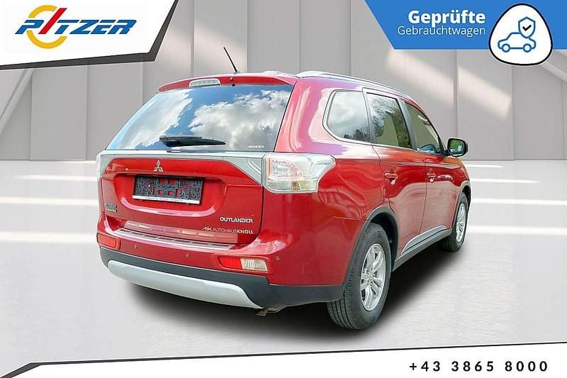 Gebraucht Mitsubishi Outlander Intense 150 PS (110 kW) 2015 Rot SUV