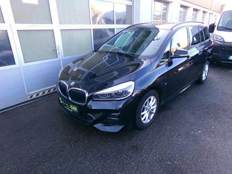 Gebraucht BMW 218 Gran Tourer 140 PS (102 kW) 2020 Schwarz Van / Kleinbus