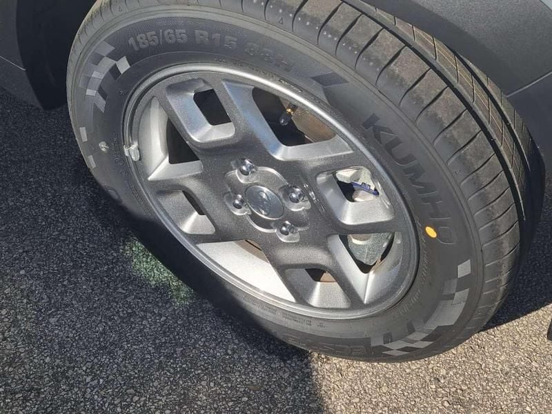 Gebraucht Hyundai Inster 27 kW (38 PS) 2025 Silber Kleinwagen