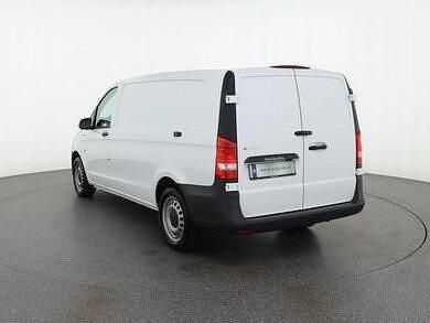 Gebraucht Mercedes e-Vito 85 kW (116 PS) 2023 Weiß Van / Kleinbus