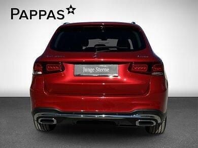 Gebraucht Mercedes GLC200 163 PS (119 kW) 2021 Designo hyacinthrot metallic SUV