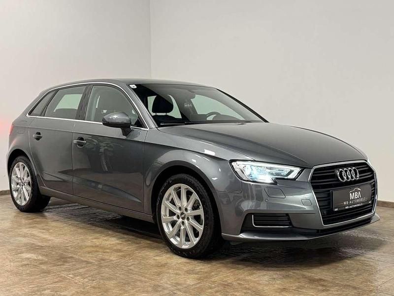 Gebraucht Audi A3 Design 110 PS (80 kW) 2016 Silber Limousine