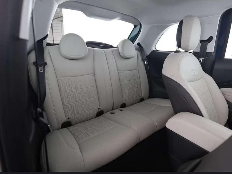 Gebraucht Fiat 500e La Prima 86 kW (118 PS) 2020 Schwarz Kleinwagen