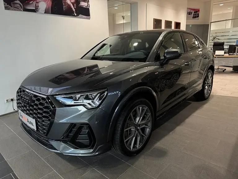 Mittelgrau metallicperleffekt Gebraucht 2024 Audi Q3 Sportback Admired SUV | € 50.990 (Etwas zu teuer) - Bild 1/4
