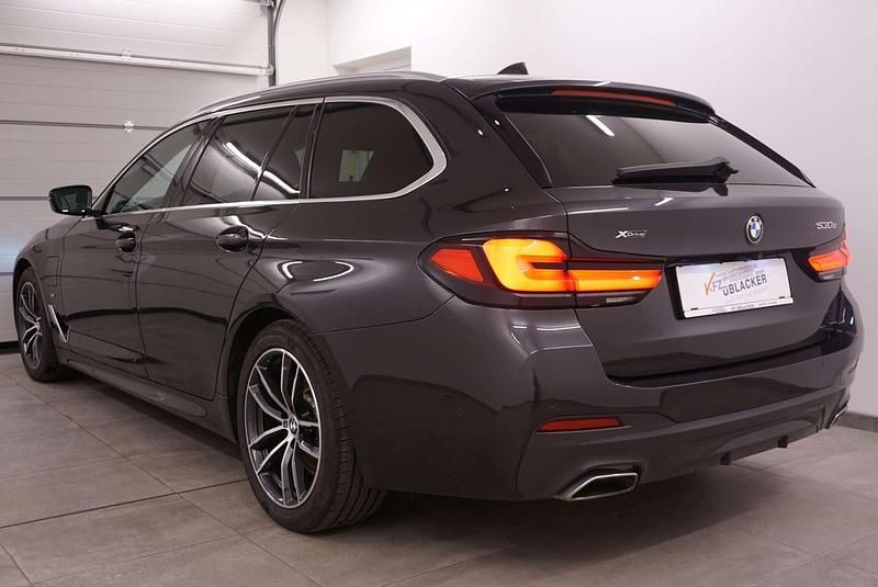 Gebraucht BMW 530e M Sport 184 PS (135 kW) 2021 Grau Kombi