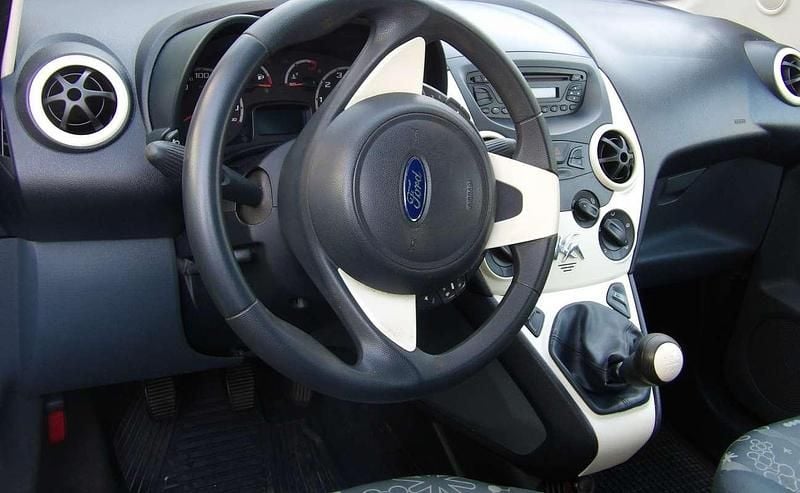 Gebraucht Ford Ka Collection 69 PS (50 kW) 2010 Limousine