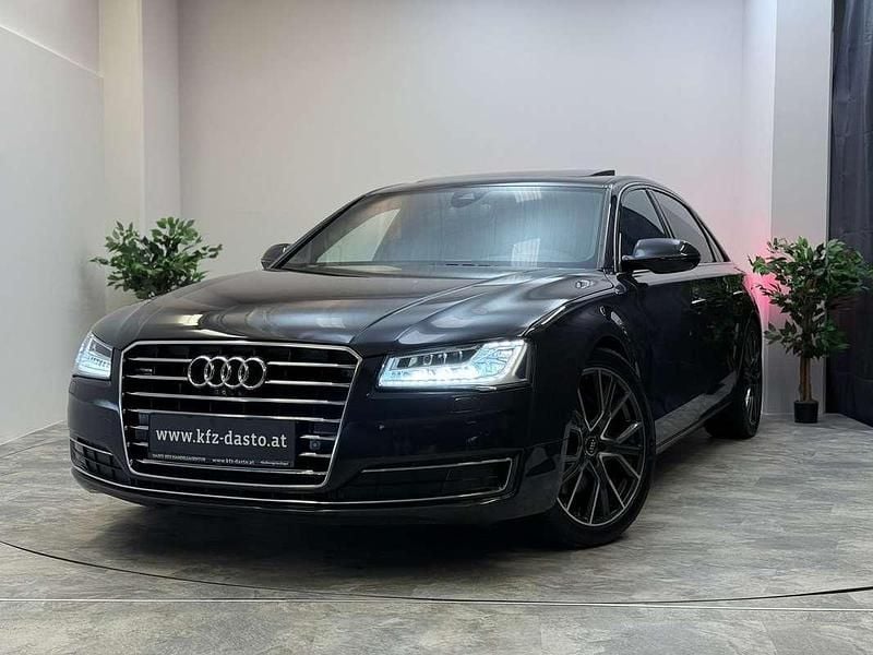 Grau Gebraucht 2014 Audi A8L Comfort Limousine | € 26.980 - Bild 1/4