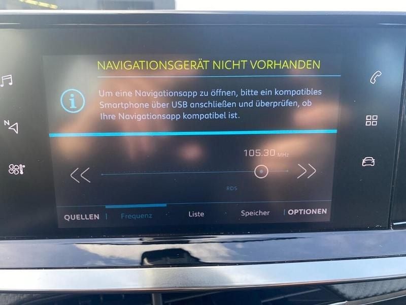 Gebraucht Peugeot e-2008 Active 100 kW (136 PS) 2022 Grau SUV