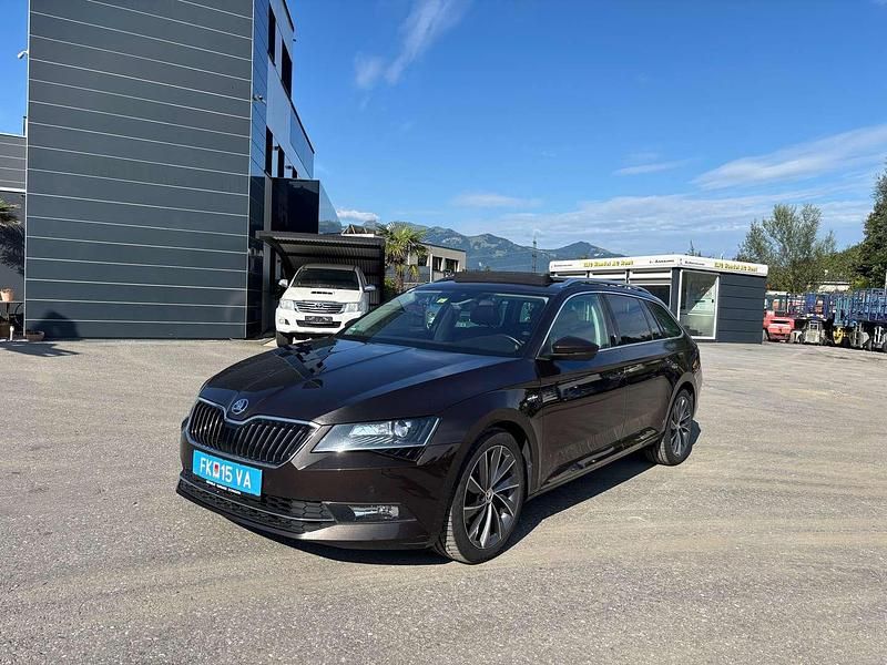 Schwarz Gebraucht 2018 Skoda Superb LAURIN & KLEMENT Kombi | € 20.500 (Fairer Preis) - Bild 1/4