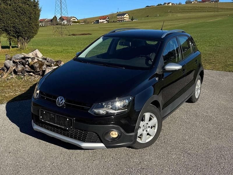 Schwarz Gebraucht 2013 VW Polo Cross Kleinwagen | € 8.790 - Bild 1/4
