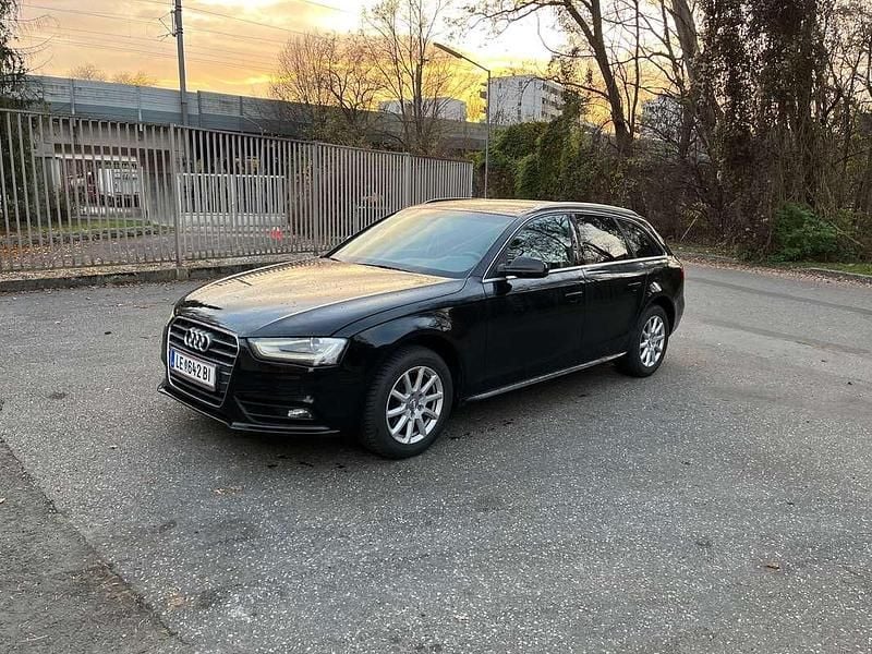 Schwarz Gebraucht 2012 Audi A4 Kombi | € 9.000 (Fairer Preis) - Bild 1/4
